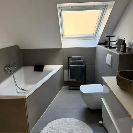 Monteurwohnung Люденшайд